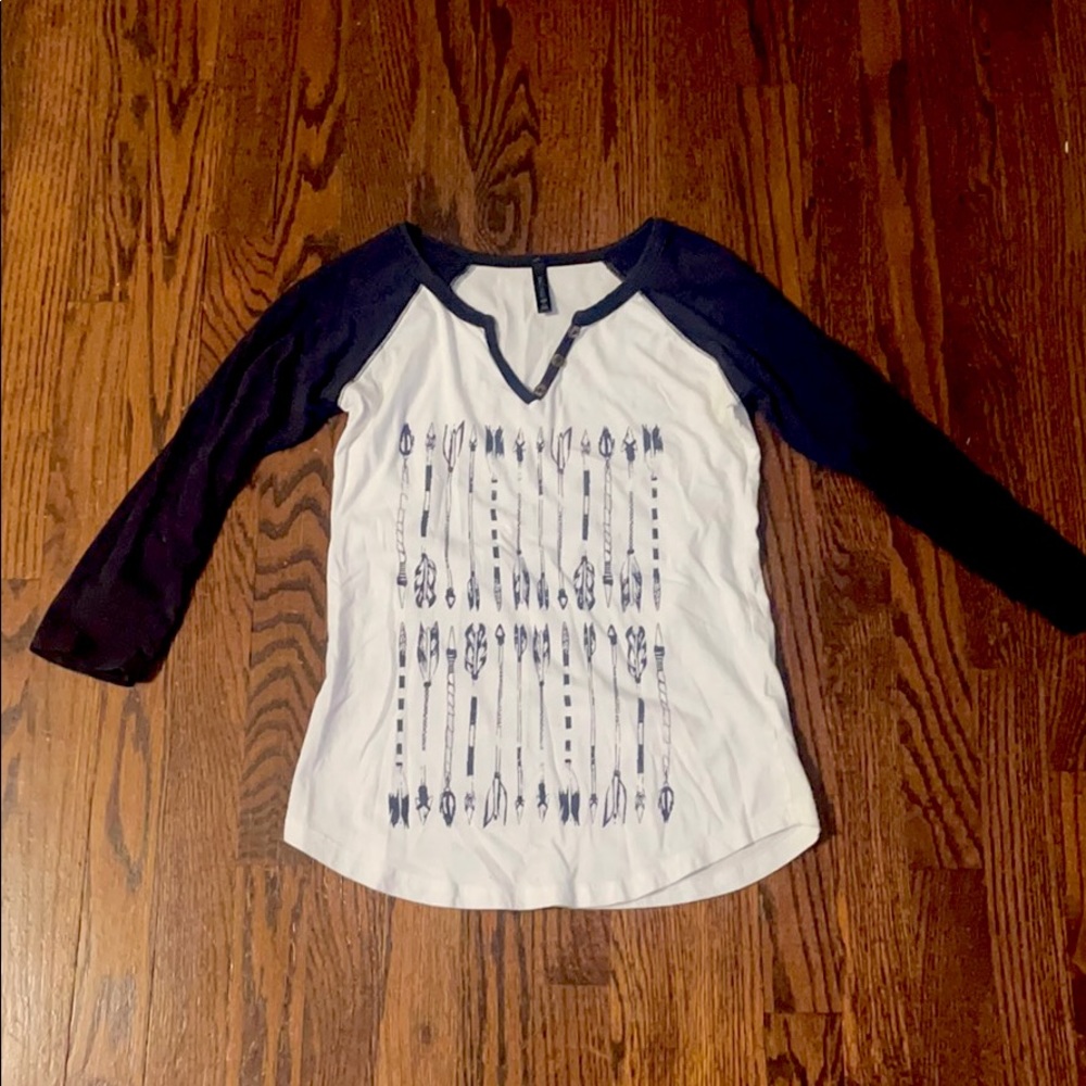 Tilly’s brand 3/4 length sleeve shirt- size XS